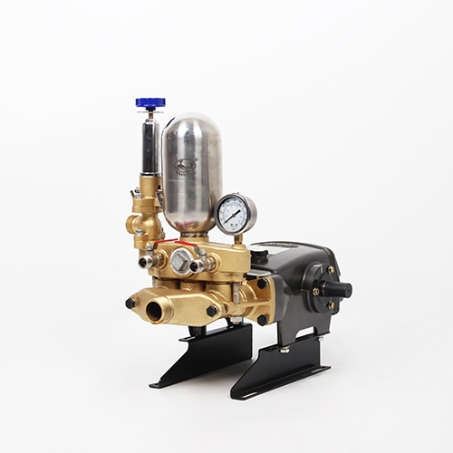 张家港LS-545F-549F-555FAgricultural three cylinder plunger pump